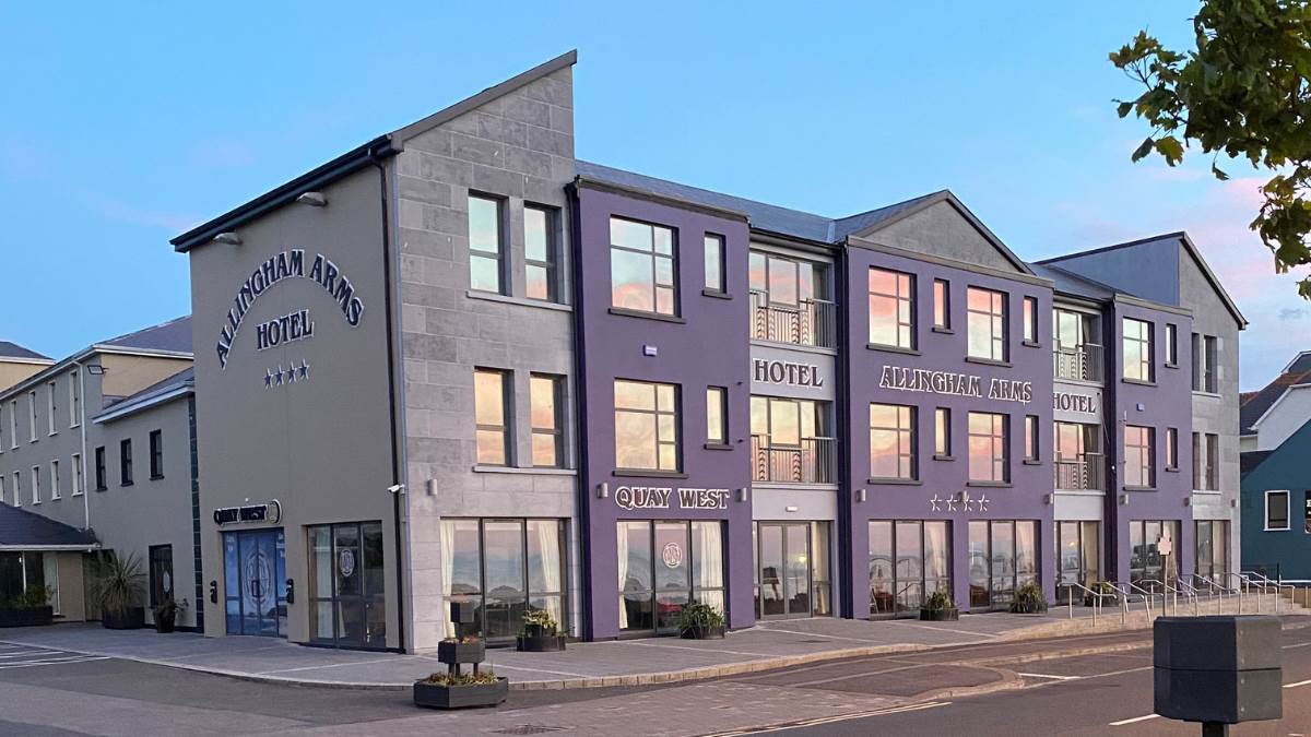 Exterior-Picture_1800x600