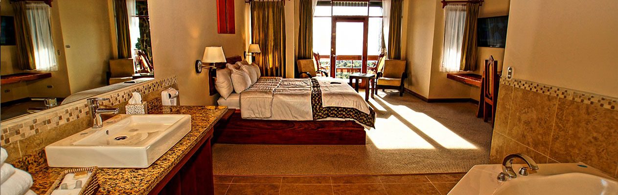 imgi_10_Honeymoon-El-Establo