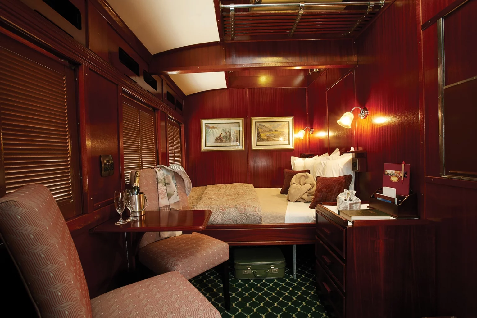 Kategorie-Leopard-mit-Doppelbett-31-Credit-Rovos-Rail-Tours-1536x1024