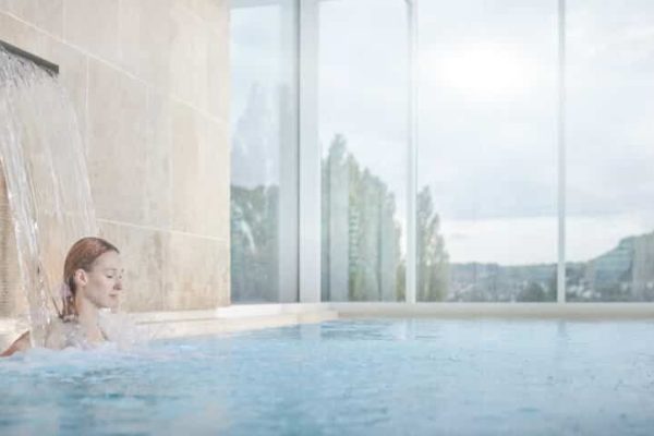 imgi_32_210707_FAEHRHAUS_Spa_v001_8Z5A3545-1040x482