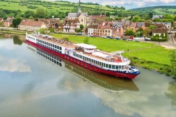 imgi_7_flottenseite-seinecomtesse-zuschnitt